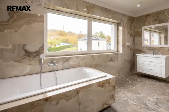 Prodej rodinného domu, Jenišov - Pod Rohem, Horská, 167 m2