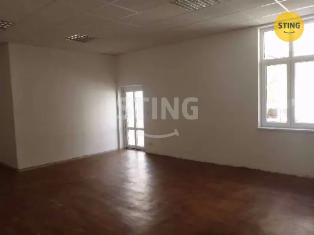 Pronájem skladu, Ostrava - Přívoz, Nádražní, 115 m2