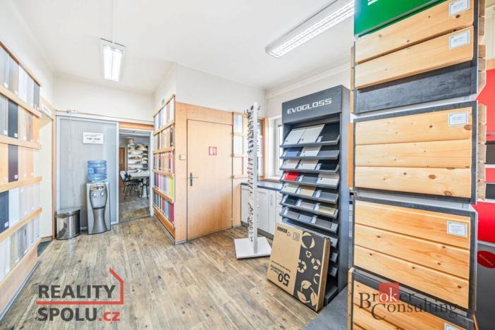 Prodej výrobních prostor, Kozolupy, 8000 m2