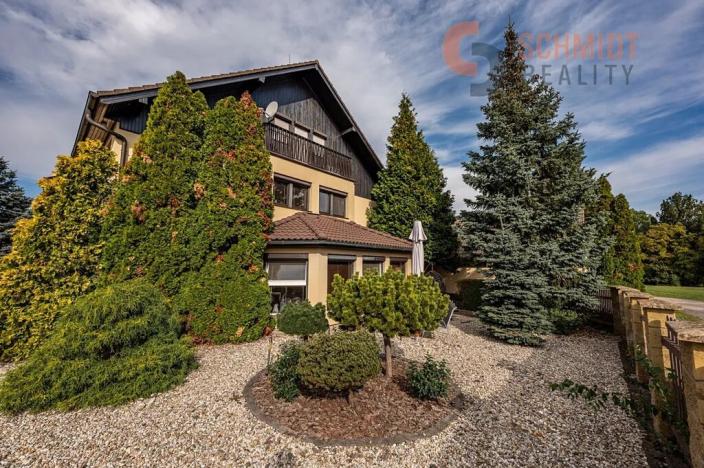 Prodej rodinného domu, Hlohovec, 350 m2