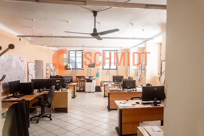 Prodej komerční nemovitosti, Mikulov, Pod Platanem, 3978 m2