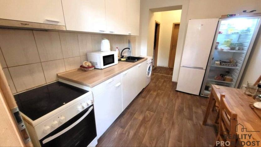 Pronájem pokoje, Brno - Trnitá, Přízova, 80 m2