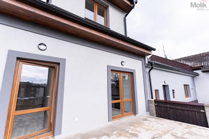 Prodej rodinného domu, Manětín, 208 m2