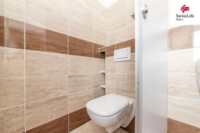 Pronájem obchodního prostoru, Dobronín, 230 m2