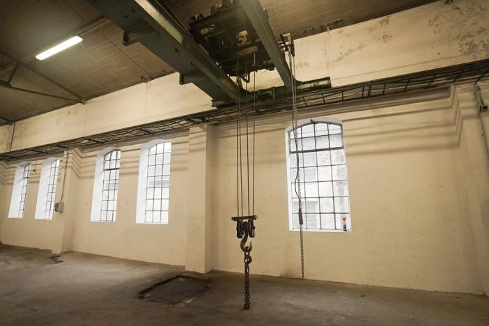 Pronájem výrobních prostor, Hrob, 350 m2