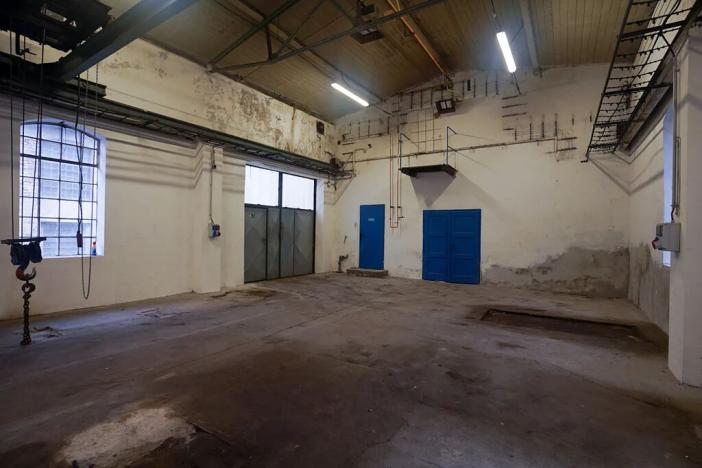 Pronájem výrobních prostor, Hrob, 350 m2