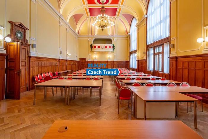 Prodej činžovního domu, Olomouc, Kollárovo nám., 2762 m2