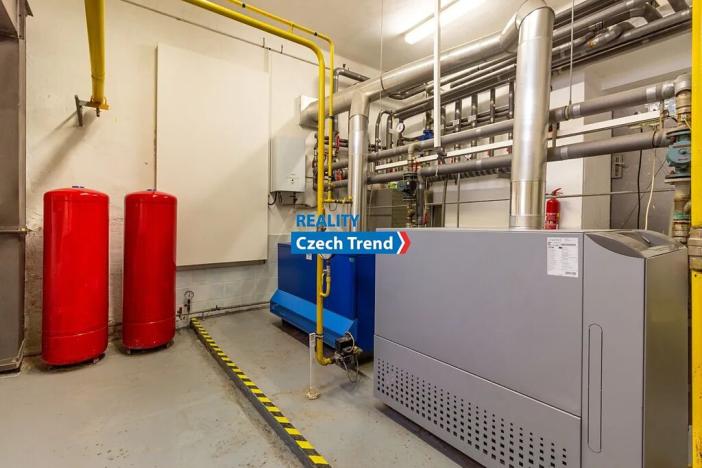 Prodej činžovního domu, Olomouc, Kollárovo nám., 2762 m2