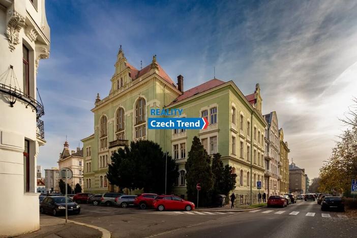 Prodej činžovního domu, Olomouc, Kollárovo nám., 2762 m2