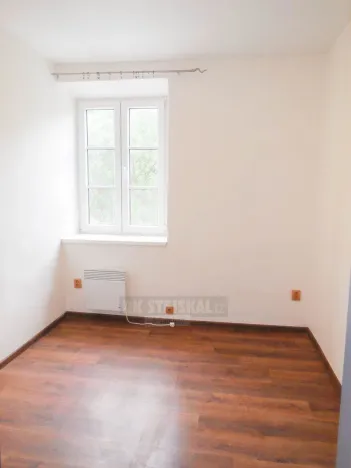 Pronájem bytu 2+kk, Český Krumlov - Plešivec, 5. května, 39 m2