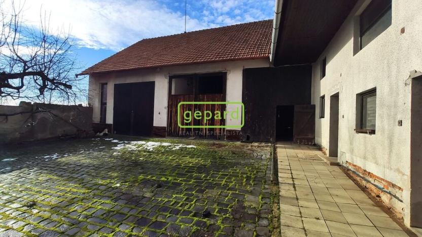 Prodej podílu 1/2 rodinného domu, Ořechov, Ořechovičská, 567 m2