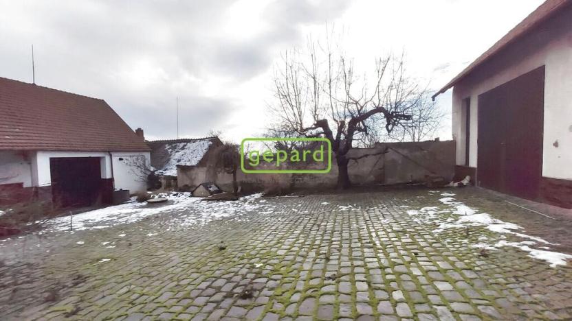 Prodej podílu 1/2 rodinného domu, Ořechov, Ořechovičská, 567 m2