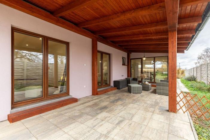 Prodej rodinného domu, Drnholec, Wolkerova, 181 m2