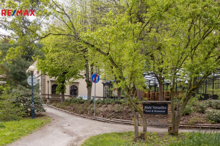 Prodej ubytování, Karlovy Vary, Křižíkova, 1021 m2