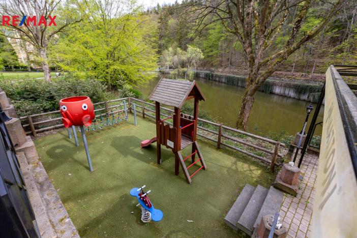 Prodej ubytování, Karlovy Vary, Křižíkova, 1021 m2