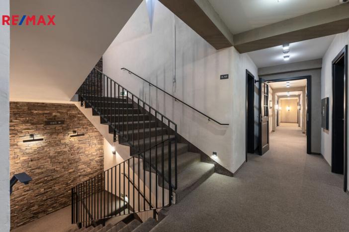 Prodej ubytování, Karlovy Vary, Křižíkova, 1021 m2