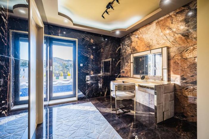 Prodej rodinného domu, Levín, Na Výsluní, 378 m2