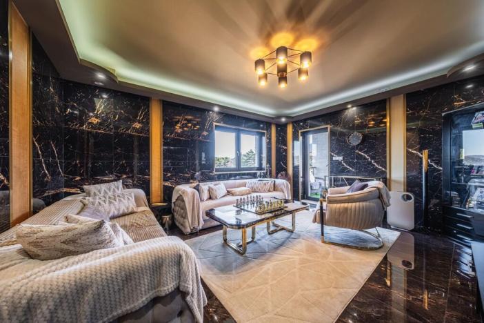 Prodej rodinného domu, Levín, Na Výsluní, 378 m2