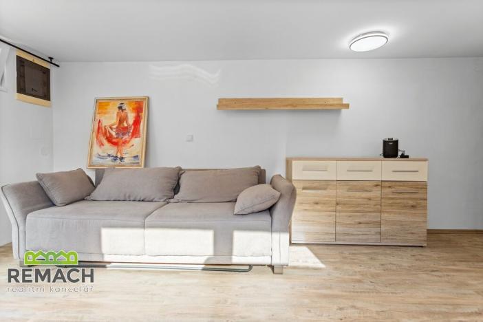 Pronájem bytu 1+kk, Náchod, U Cihelny, 25 m2