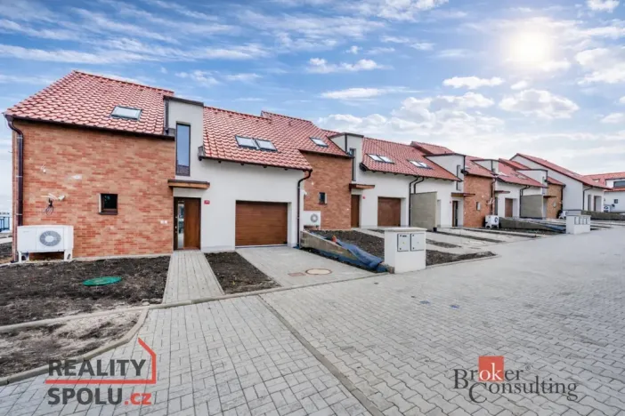 Prodej rodinného domu, Ořech, Východní, 161 m2