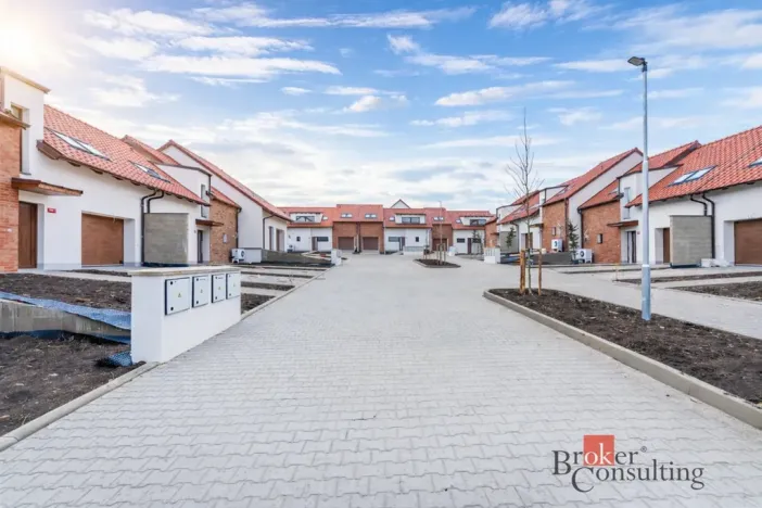 Prodej rodinného domu, Ořech, Východní, 161 m2