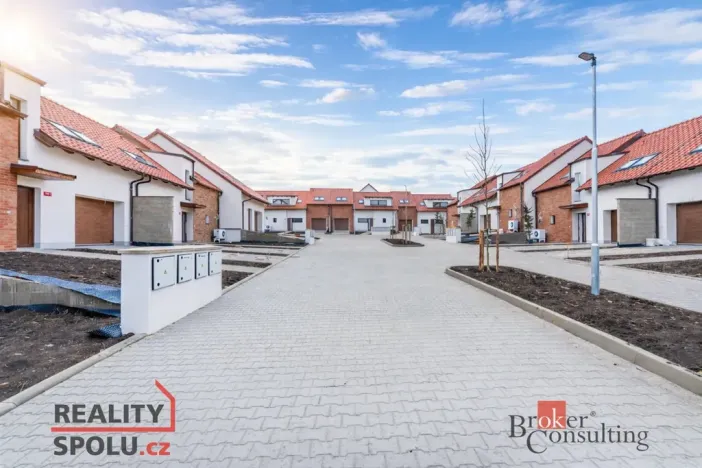 Prodej rodinného domu, Ořech, Východní, 170 m2