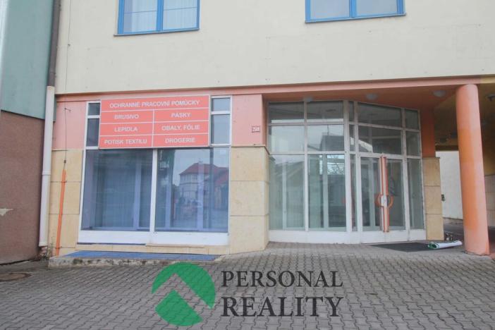 Pronájem kanceláře, Rakovník, Ottova, 1800 m2