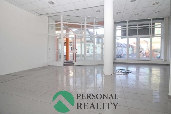 Pronájem kanceláře, Rakovník, Ottova, 1800 m2