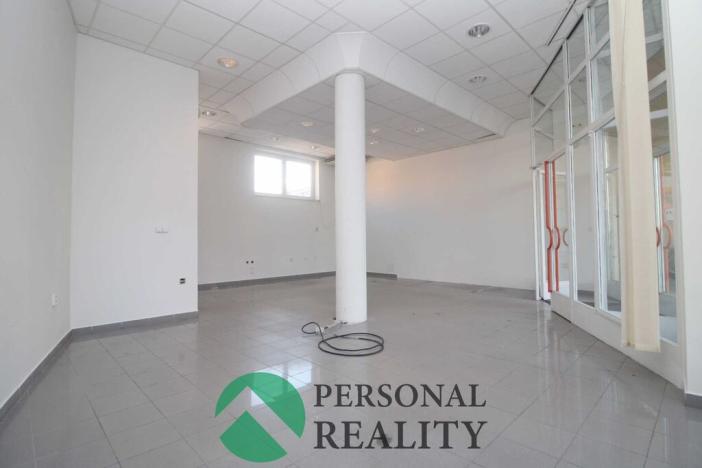 Pronájem kanceláře, Rakovník, Ottova, 1800 m2