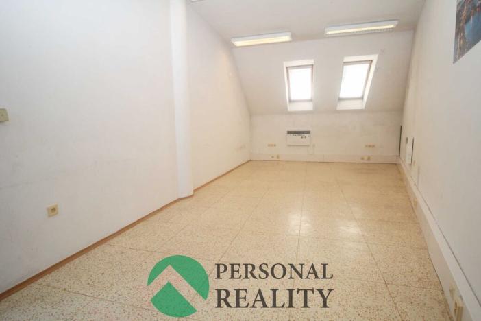 Pronájem kanceláře, Rakovník, Ottova, 1800 m2