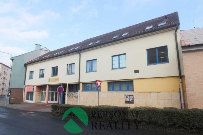 Pronájem kanceláře, Rakovník, Ottova, 1800 m2