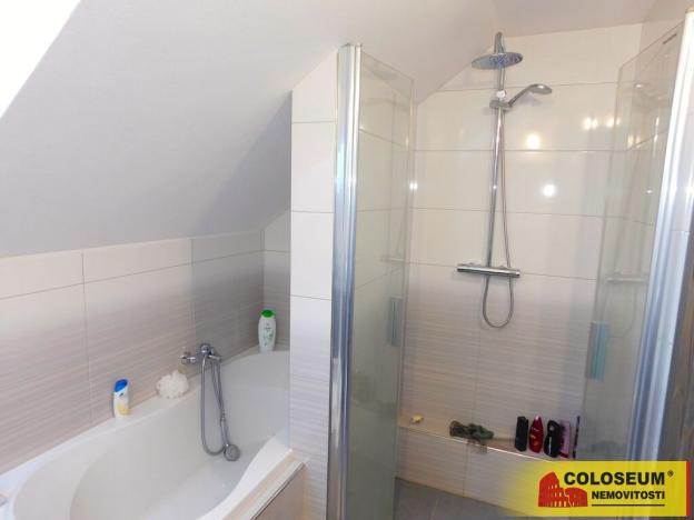 Prodej obchodního prostoru, Znojmo, 140 m2