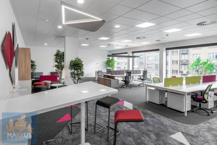 Pronájem kanceláře, Praha - Nusle, 5. května, 523 m2