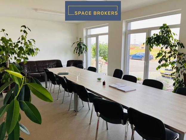 Pronájem skladu, Zlatníky-Hodkovice, Technologická, 2021 m2