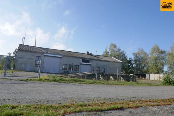 Prodej výrobních prostor, Moravec, 3963 m2