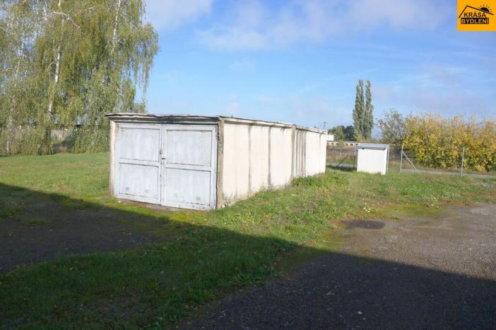 Prodej výrobních prostor, Moravec, 3963 m2