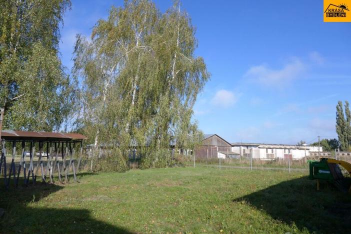 Prodej výrobních prostor, Moravec, 3963 m2