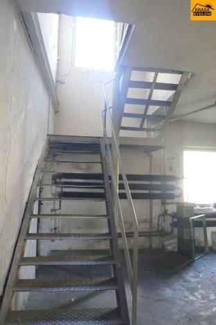 Prodej výrobních prostor, Moravec, 3963 m2