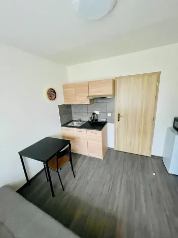 Prodej apartmánu, Praha - Prosek, Vysočanská, 74 m2