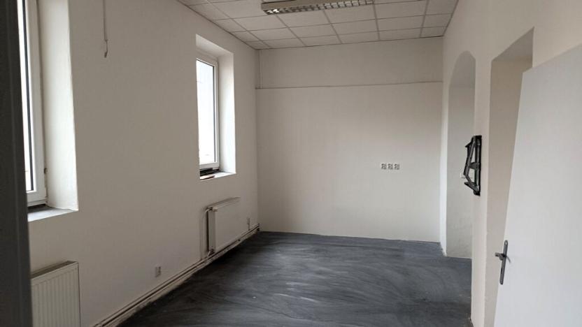 Pronájem kanceláře, České Budějovice - České Budějovice 3, Kubatova, 498 m2