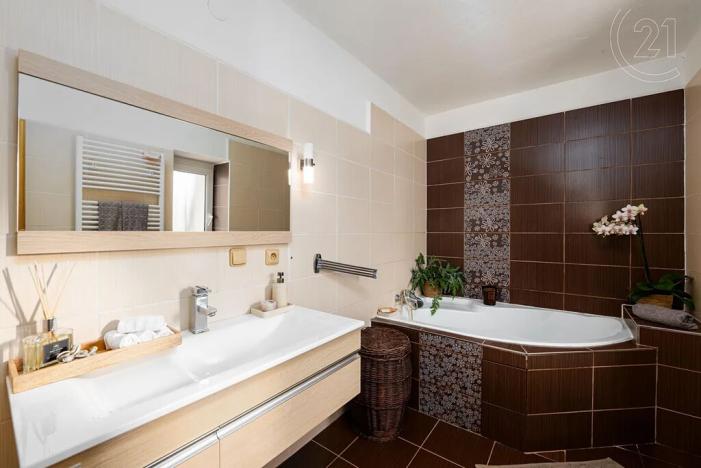 Prodej vícegeneračního domu, Mladý Smolivec, 220 m2