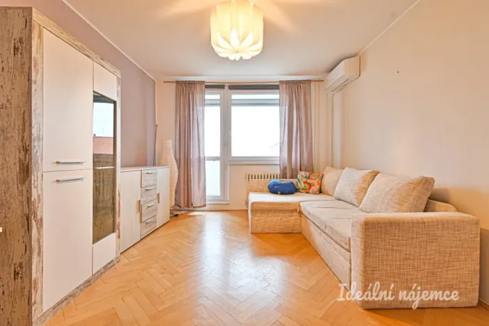 Pronájem bytu 1+1, Brno, Renčova, 45 m2