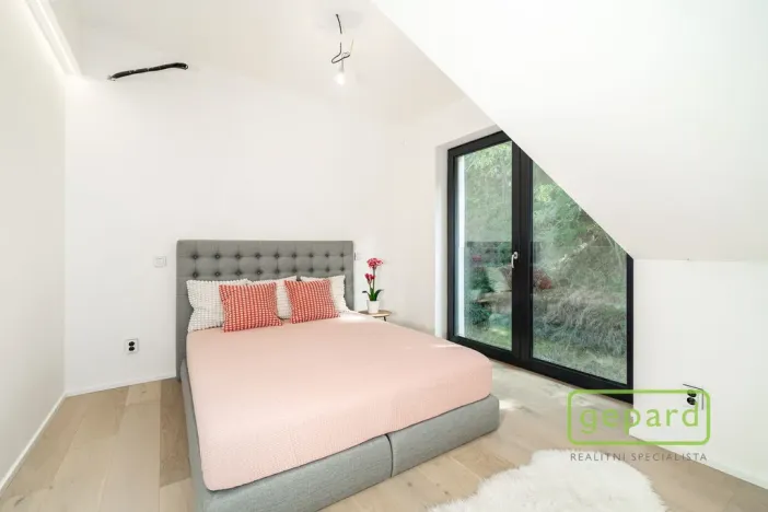 Prodej bytu 3+kk, Praha - Bohnice, V Zámcích, 92 m2