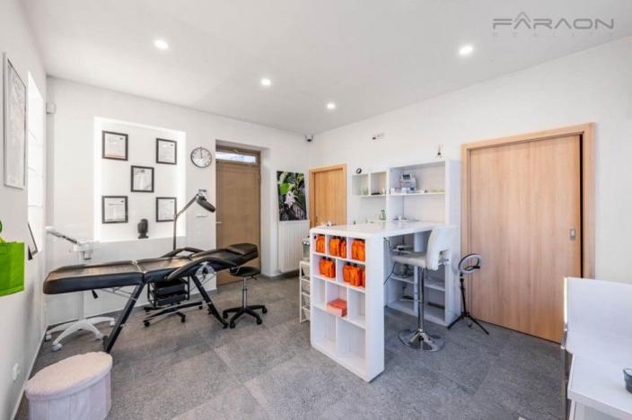 Prodej obchodního prostoru, Neratovice, Vojtěšská, 898 m2