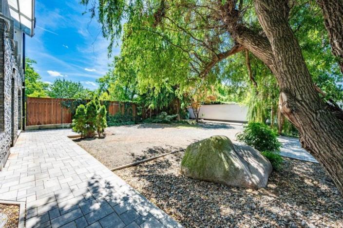 Prodej obchodního prostoru, Neratovice, Vojtěšská, 898 m2