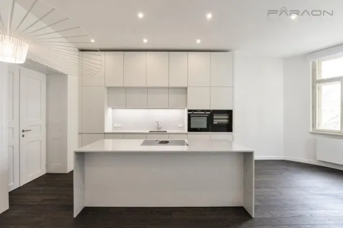 Pronájem bytu 4+1, Praha - Vinohrady, náměstí Jiřího z Poděbrad, 142 m2