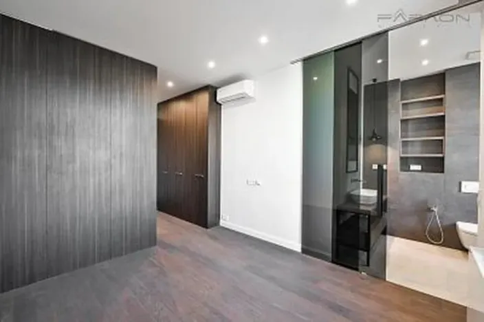 Pronájem bytu 4+1, Praha - Vinohrady, náměstí Jiřího z Poděbrad, 142 m2