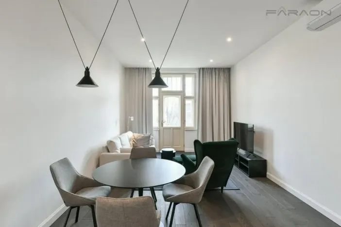 Pronájem bytu 3+1, Praha - Vinohrady, náměstí Jiřího z Poděbrad, 95 m2