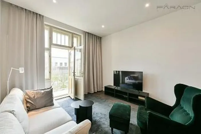 Pronájem bytu 3+1, Praha - Vinohrady, náměstí Jiřího z Poděbrad, 95 m2