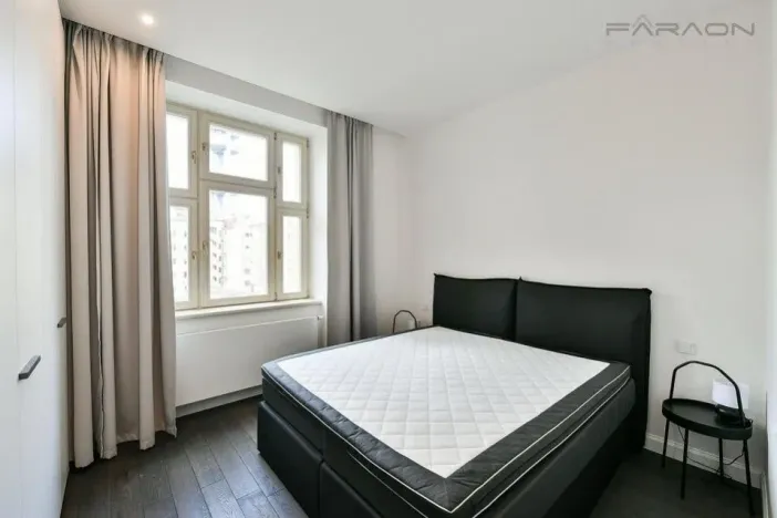 Pronájem bytu 3+1, Praha - Vinohrady, náměstí Jiřího z Poděbrad, 95 m2